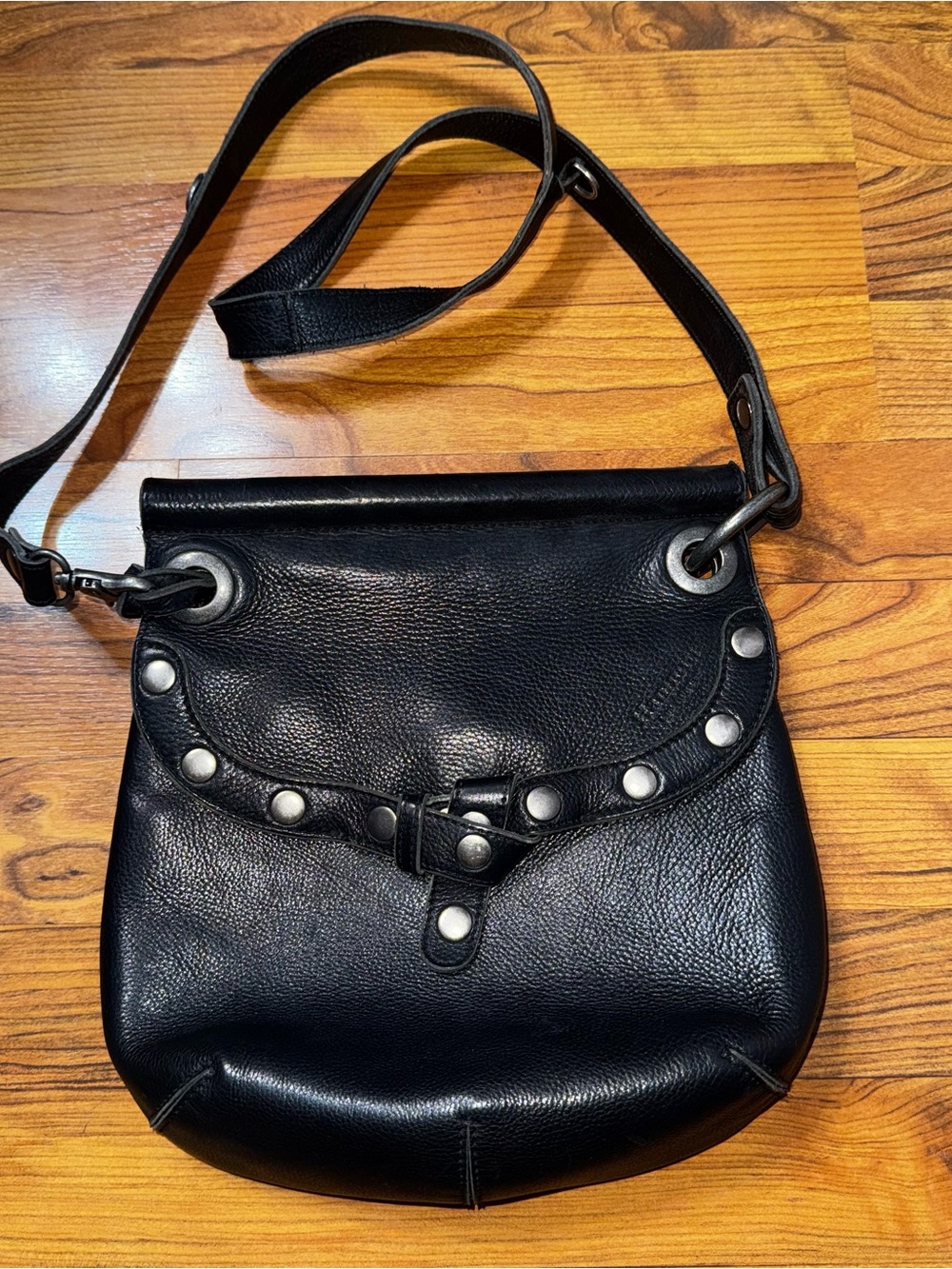 Hammett black leather crossbody bag